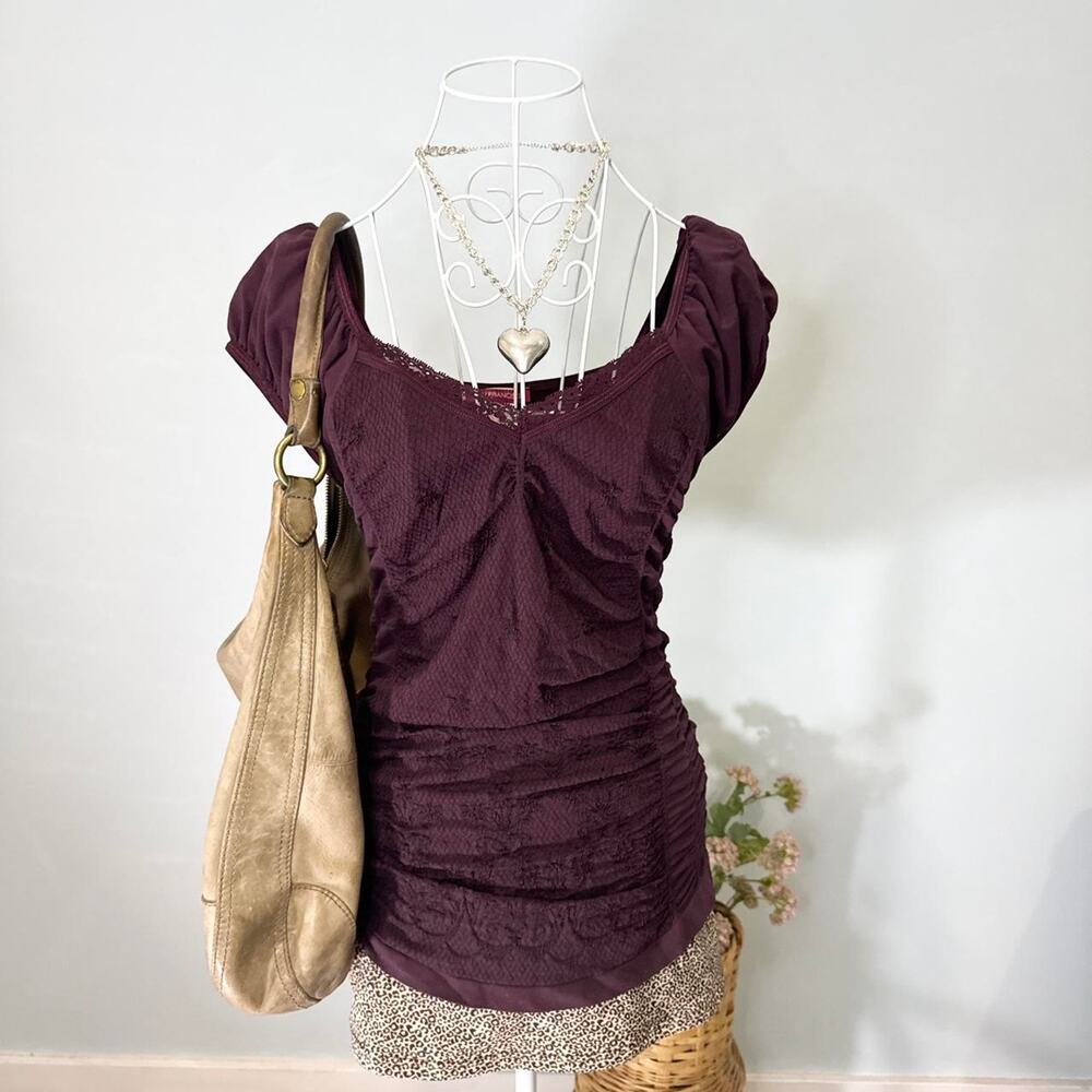 Cute vintage y2k maroon/ purple tight lace pleated stretchy top